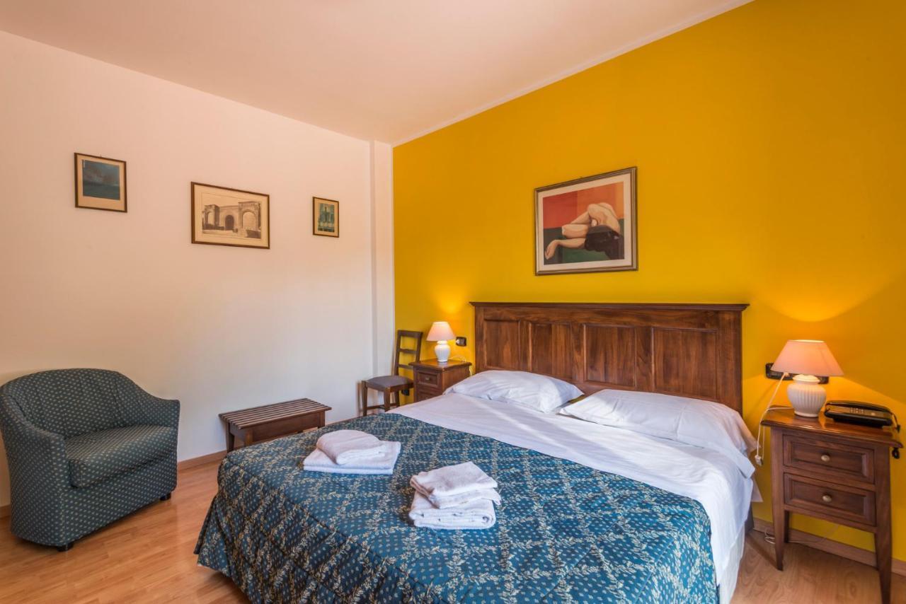 Hotel Le Rocce Magione Extérieur photo